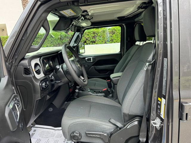 2025 Jeep Wrangler Willys Sport Utility 4D - 23036017 - 14