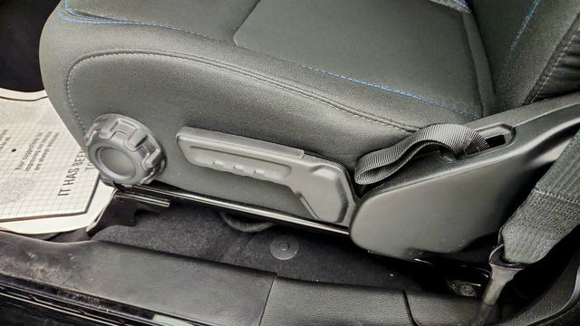 2025 Jeep Wrangler 4xe Rubicon 4x4 w/ Sky One-Touch Power Top - 23047595 - 9