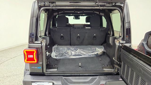 2025 Jeep Wrangler 4xe Rubicon 4x4 w/ Sky One-Touch Power Top - 23047595 - 20