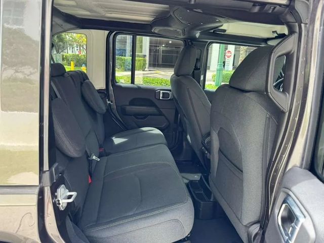 2025 Jeep Wrangler 4xe Sahara 4x4 - 23008558 - 11