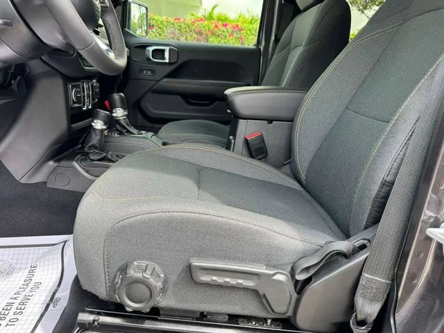 2025 Jeep Wrangler 4xe Sahara 4x4 - 23008558 - 16