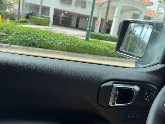 2025 Jeep Wrangler 4xe Sahara 4x4 - 23008558 - 31