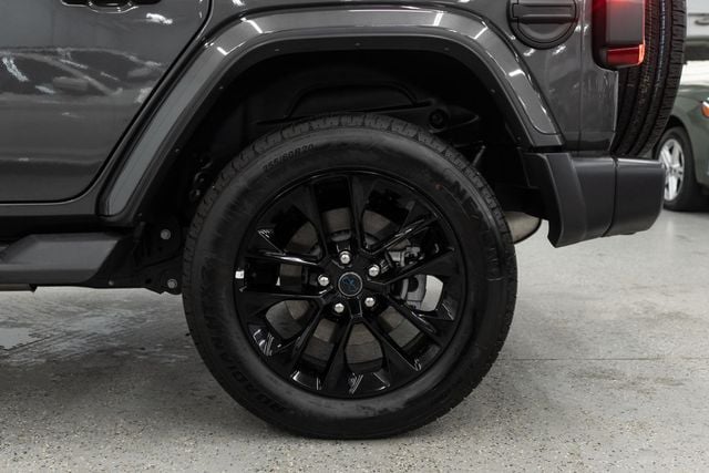 2025 Jeep Wrangler 4xe Sahara 4x4 - 23032888 - 29