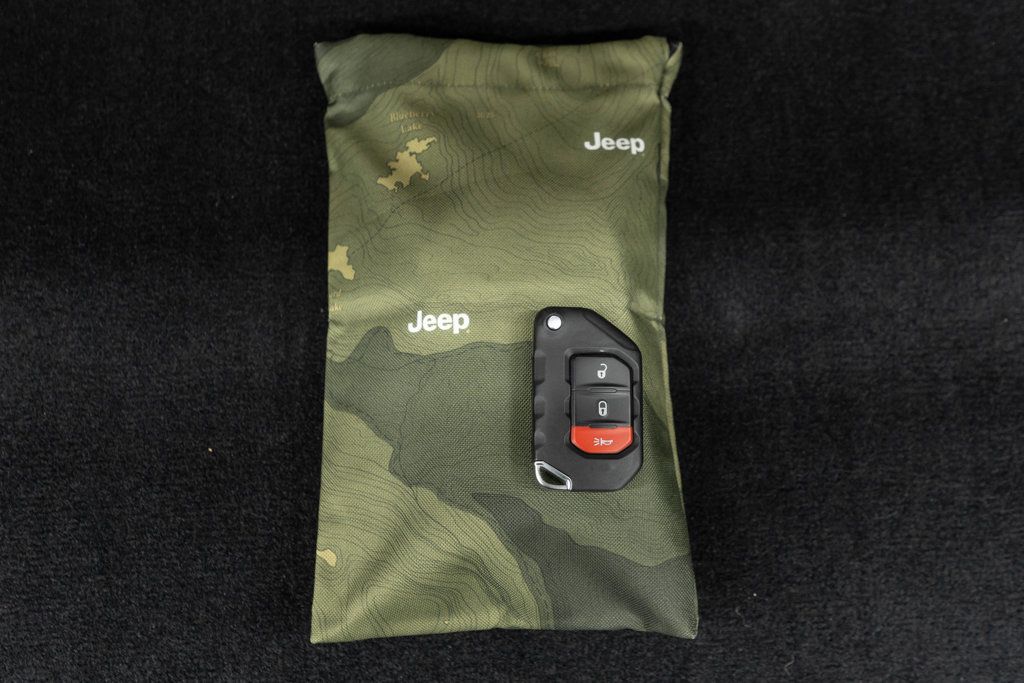 2025 Jeep Wrangler 4xe Sahara 4x4 - 23032888 - 42