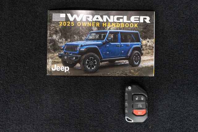 2025 Jeep Wrangler 4xe Sahara 4x4 - 23035512 - 41