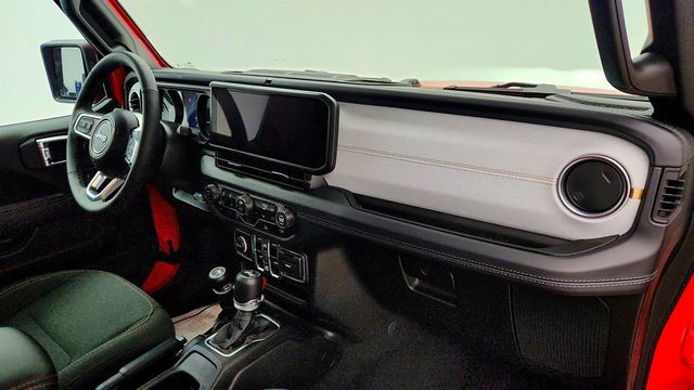 2025 Jeep Wrangler 4xe Sahara 4x4 - 23002678 - 24