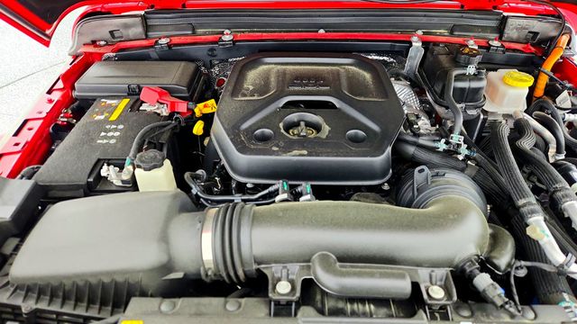 2025 Jeep Wrangler 4xe Sahara 4x4 - 23002678 - 25