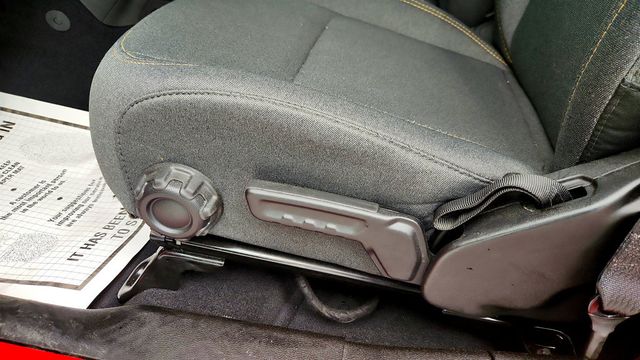 2025 Jeep Wrangler 4xe Sahara 4x4 - 23005641 - 10