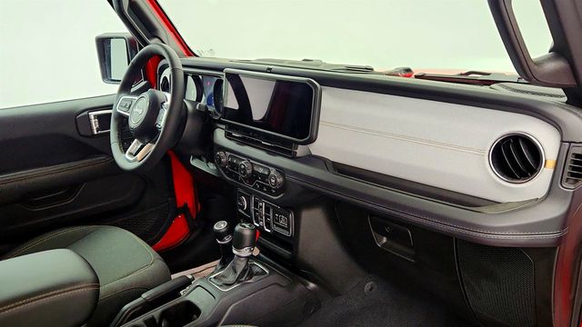 2025 Jeep Wrangler 4xe Sahara 4x4 - 23005641 - 24