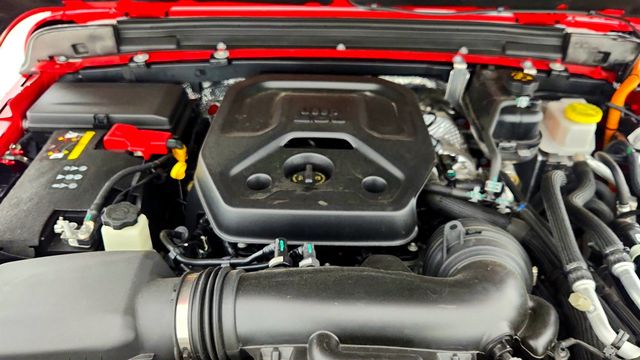 2025 Jeep Wrangler 4xe Sahara 4x4 - 23005641 - 25