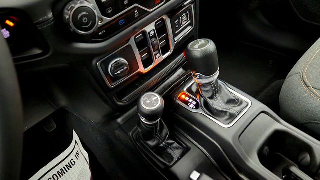 2025 Jeep Wrangler 4xe Sahara 4x4 - 23010746 - 15