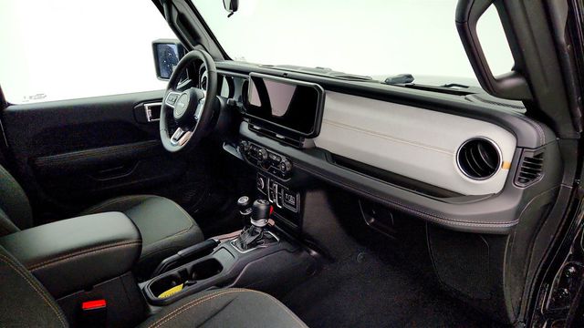 2025 Jeep Wrangler 4xe Sahara 4x4 - 23010746 - 23