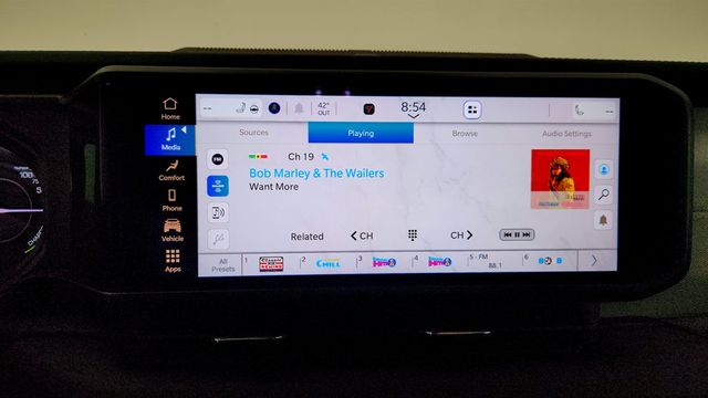 2025 Jeep Wrangler 4xe Sahara 4x4 - 23016201 - 17