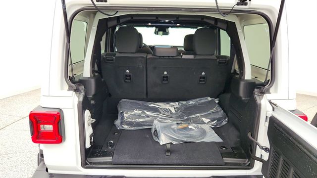 2025 Jeep Wrangler 4xe Sahara 4x4 - 23016201 - 21