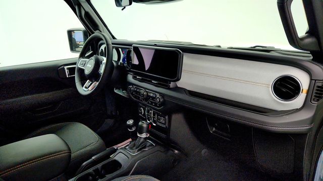 2025 Jeep Wrangler 4xe Sahara 4x4 - 23017603 - 24