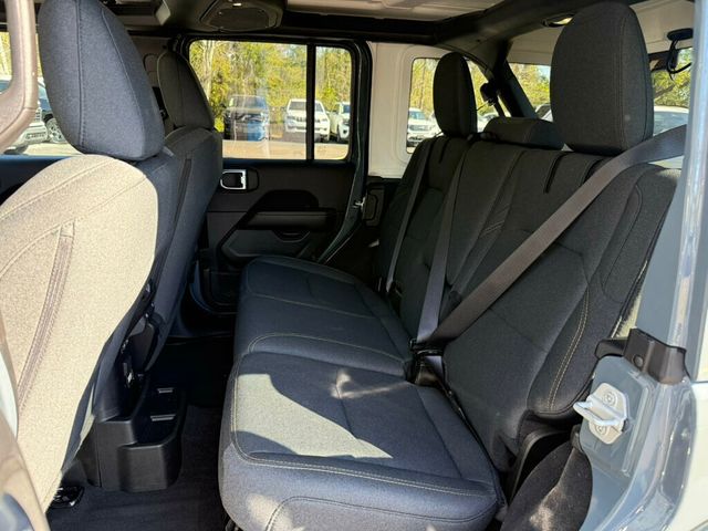 2025 Jeep Wrangler 4xe Sahara 4x4 - 22999140 - 6