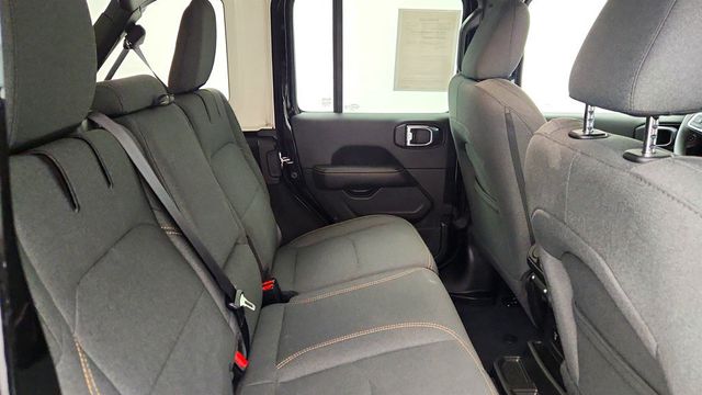 2025 Jeep Wrangler 4xe Sahara 4x4 w/ Body Color Hard Top - 23005648 - 21