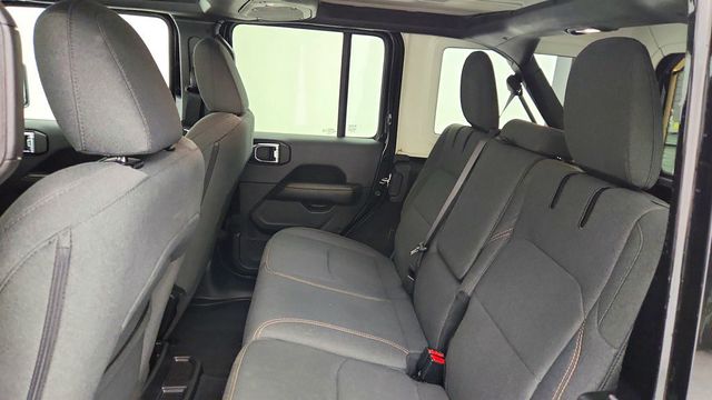 2025 Jeep Wrangler 4xe Sahara 4x4 w/ Body Color Hard Top - 23010746 - 19