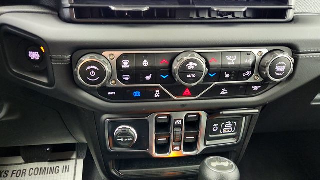 2025 Jeep Wrangler 4xe Sahara 4x4 w/ Body Color Hard Top - 23011307 - 16