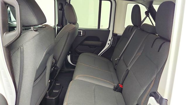 2025 Jeep Wrangler 4xe Sahara 4x4 w/ Body Color Hard Top - 23011307 - 20