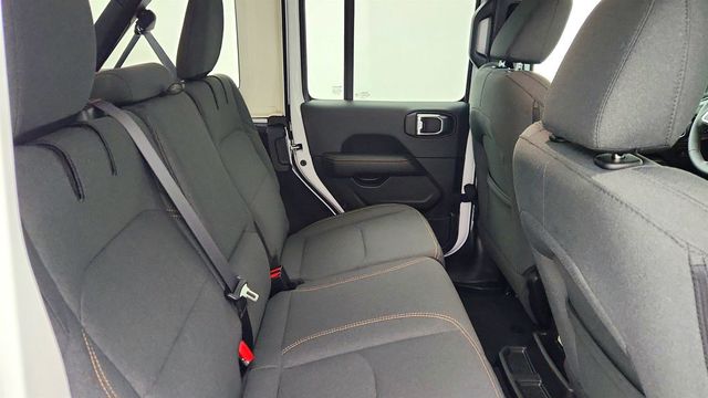 2025 Jeep Wrangler 4xe Sahara 4x4 w/ Body Color Hard Top - 23011307 - 22