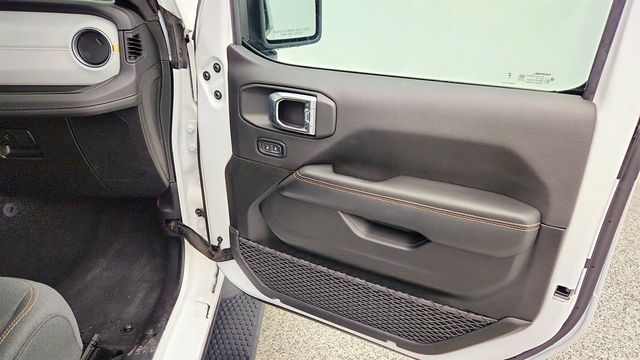 2025 Jeep Wrangler 4xe Sahara 4x4 w/ Body Color Hard Top - 23011307 - 25