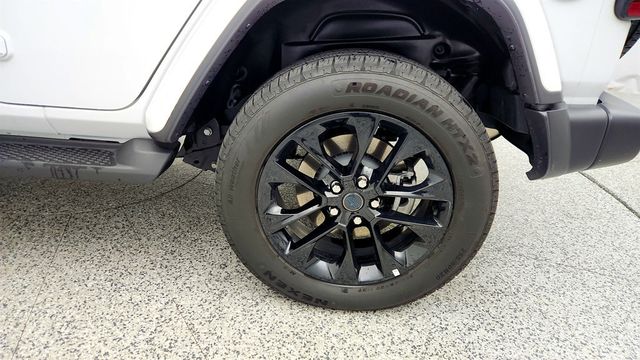 2025 Jeep Wrangler 4xe Sahara 4x4 w/ Body Color Hard Top - 23011307 - 8