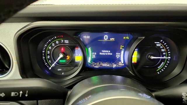 2025 Jeep Wrangler 4xe Sahara 4x4 w/ Body Color Hard Top - 23012304 - 13