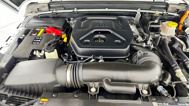 2025 Jeep Wrangler 4xe Sahara 4x4 w/ Body Color Hard Top - 23012304 - 26