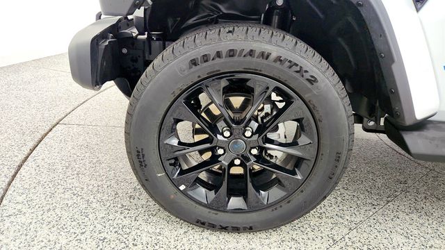 2025 Jeep Wrangler 4xe Sahara 4x4 w/ Body Color Hard Top - 23012304 - 8