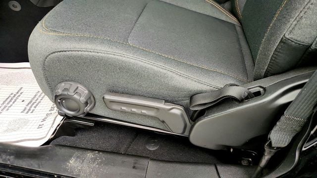 2025 Jeep Wrangler 4xe Sahara 4x4 w/ Body Color Hard Top - 23013001 - 10