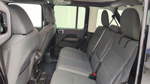 2025 Jeep Wrangler 4xe Sahara 4x4 w/ Body Color Hard Top - 23013001 - 20