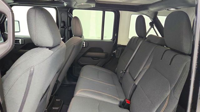 2025 Jeep Wrangler 4xe Sahara 4x4 w/ Body Color Hard Top - 23015413 - 18