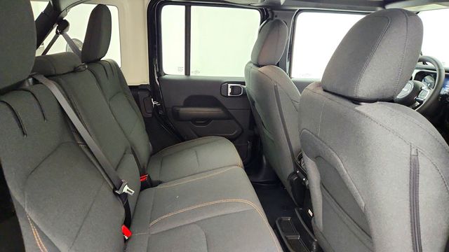 2025 Jeep Wrangler 4xe Sahara 4x4 w/ Body Color Hard Top - 23015413 - 19