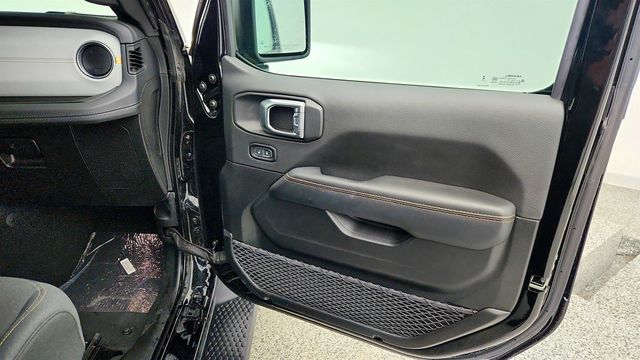 2025 Jeep Wrangler 4xe Sahara 4x4 w/ Body Color Hard Top - 23015413 - 22