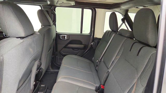 2025 Jeep Wrangler 4xe Sahara 4x4 w/ Body-Color Hard Top - 23048550 - 18