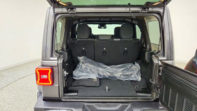 2025 Jeep Wrangler 4xe Sahara 4x4 w/ Body-Color Hard Top - 23048550 - 19