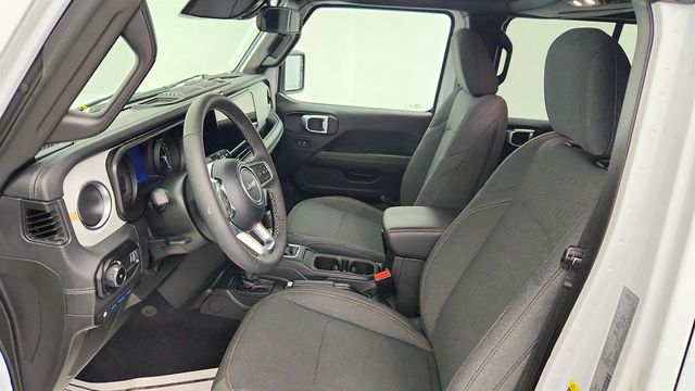 2025 Jeep Wrangler 4xe Sahara 4x4 w/ Hard Top & Safety Group - 23006175 - 19