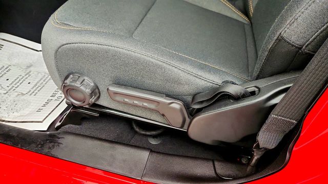 2025 Jeep Wrangler 4xe Sahara 4x4 w/ Hard Top & Safety Group - 23007734 - 10