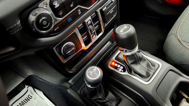 2025 Jeep Wrangler 4xe Sahara 4x4 w/ Hard Top & Safety Group - 23007742 - 14