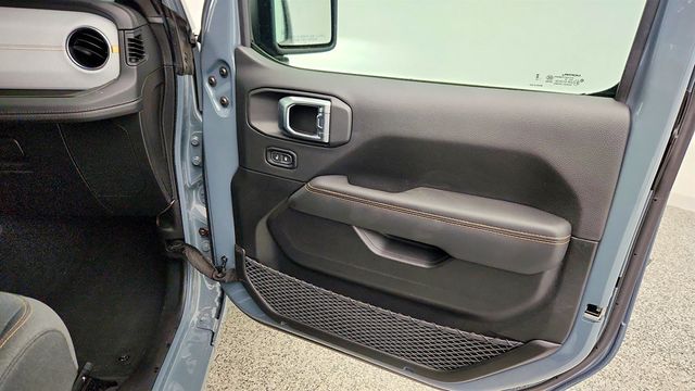 2025 Jeep Wrangler 4xe Sahara 4x4 with Sky One-Touch Power-Top & Active Safety Group - 23017603 - 25