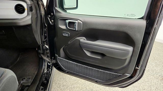 2025 Jeep Wrangler 4xe Willys 4x4 w/ Black Hard Top - 23048503 - 24