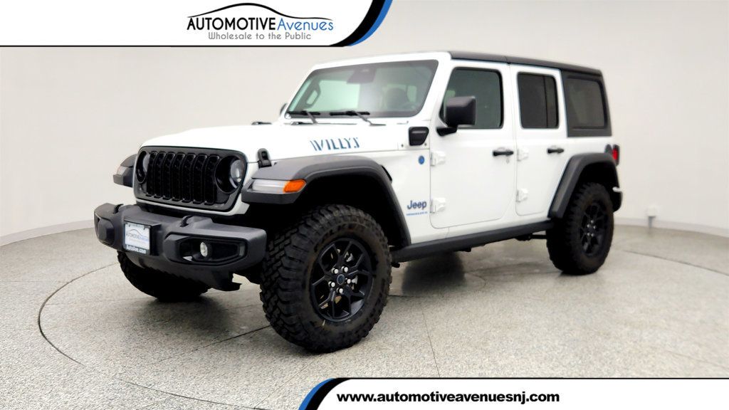 2025 Jeep Wrangler 4xe Willys 4x4 w/ Convenience Group & Black 3 Piece Hard Top - 23010959 | Video 1