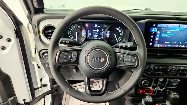 2025 Jeep Wrangler 4xe Willys 4x4 w/ Convenience Group & Black 3 Piece Hard Top - 23010959 - 12