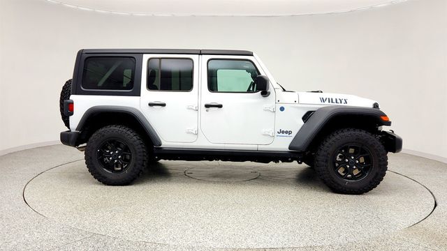 2025 Jeep Wrangler 4xe Willys 4x4 w/ Convenience Group & Black 3 Piece Hard Top - 23010959 - 3