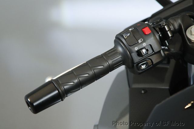 2025 Kawasaki Ninja 500 ABS One Owner, 1251 Mi - 22927247 - 30