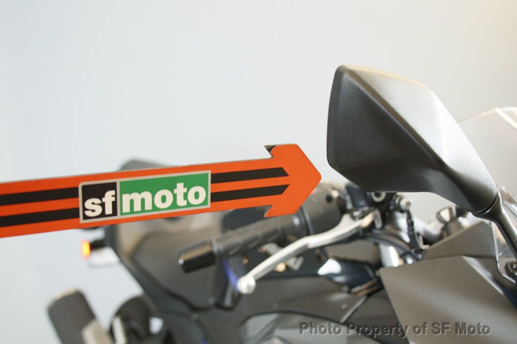 2025 Kawasaki Ninja 500 ABS One Owner, 1251 Mi - 22927247 - 52