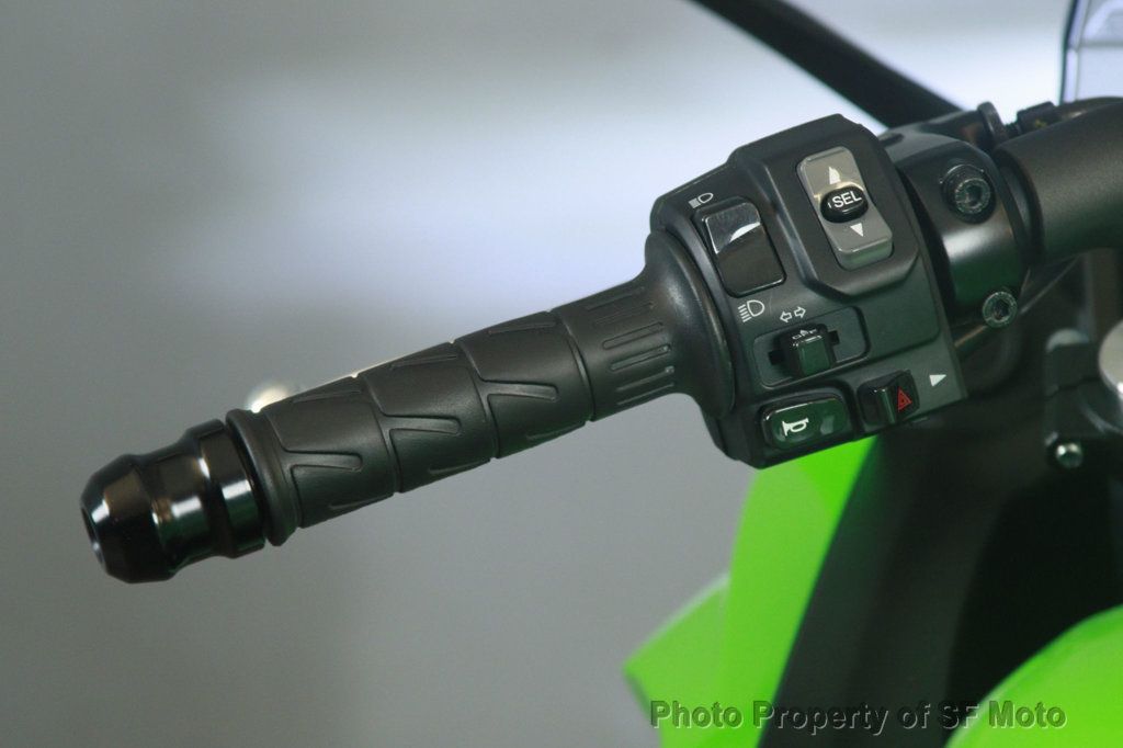 2025 Kawasaki Ninja 650 KRT ABS Only One Owner - 22912587 - 30