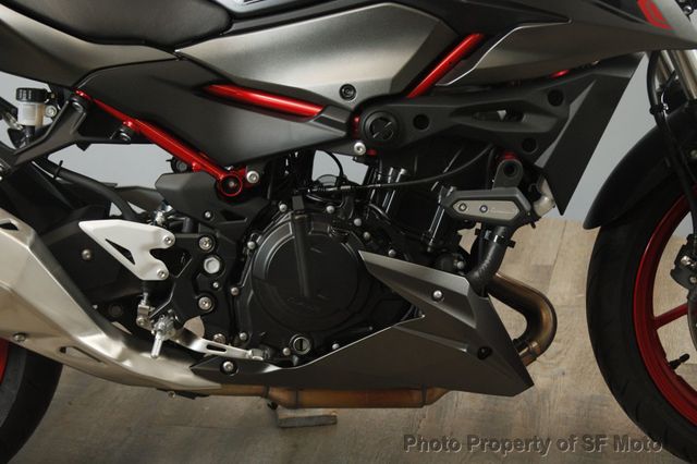 2025 Kawasaki Z500 SE ABS One Owner, 140 Miles - 22988911 - 14