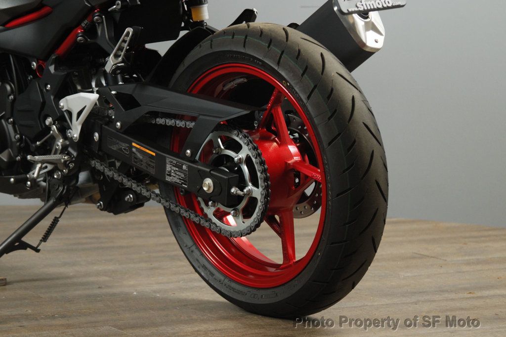 2025 Kawasaki Z500 SE ABS One Owner, 140 Miles - 22988911 - 21